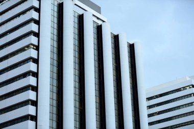 Şehir merkezindeki gökdelen binaları 