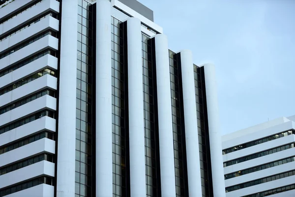 Şehir merkezindeki gökdelen binaları 