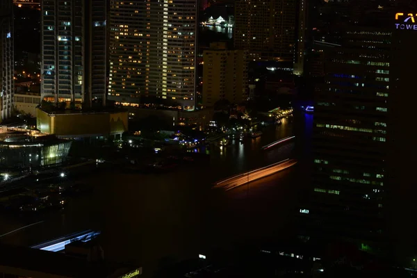 Посетители Вершине Башни Посетить Бангкок Реку Чао Прайя Ночное Время — стоковое фото
