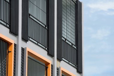 Modern arka plan görüntüsü olarak kullanılan büyük bir bina inşa.