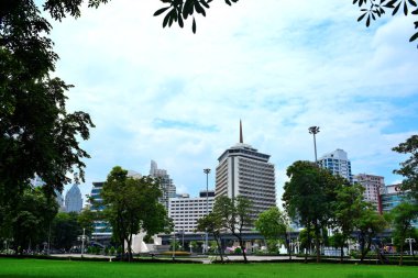 Şehir Merkezi ve yüksek binaların Bangkok ziyaretçilere Park üzerinde 20 Eylül 2018.