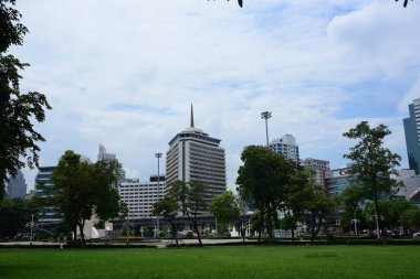Şehir Merkezi ve yüksek binaların Bangkok ziyaretçilere Park üzerinde 20 Eylül 2018.