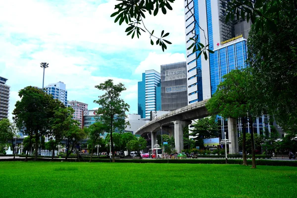 Bezoekers Aan Hoge Stijging Gebouwen Bangkok Het Centrum Van Het — Stockfoto