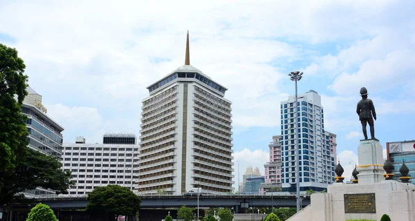 Visitatori Del Centro Grattacieli Bangkok Dal Parco Settembre 2018 — Foto Stock