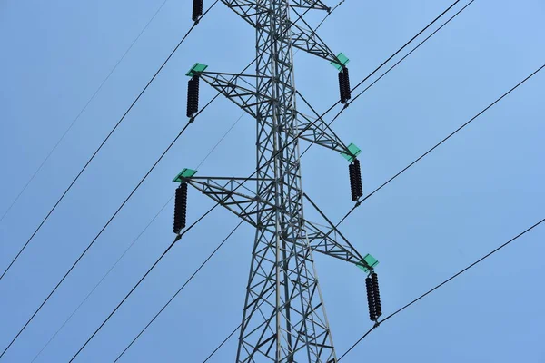 Високоенергетична Вежа Система Передачі Електроенергії Високовольтна Лінія Передачі Високовольтна Полюсна — стокове фото