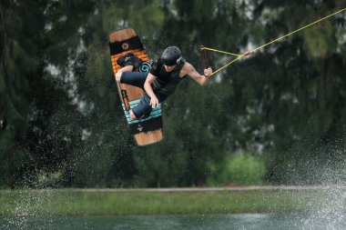 Genç atlet Tayland sportwater Yönetim Kurulu, uyku modundan çıkarma park Kanal 6 7 Ekim 2018 pratiği yapıyor.