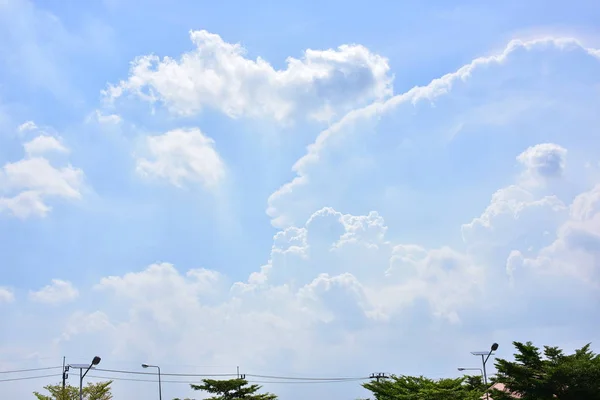 Awan Putih Langit Biru — Stok Foto