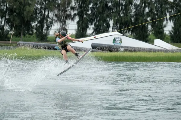 Wakeboard Action Sports Wakeboarder Adalah Pelatihan Untuk Mempersiapkan Diri Untuk — Stok Foto