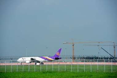 Suvarnabhumi Uluslararası Havaalanı, Tayland, at varış turist otel 9 Ekim 2018 binmeden önce çeşitli taşıyıcılar bir göz atın.