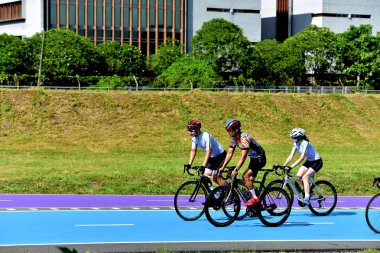 Amatör Bisiklet sporcular yapmak en iyi şekilde bisiklet yarışı sadaka gezi çabalarını 