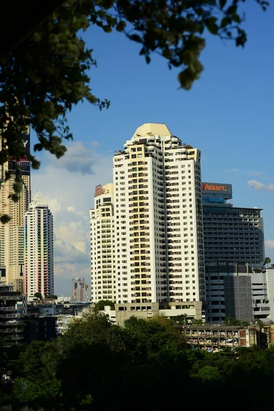 Pengunjung Pusat Kota Pada Titik Pertemuan Distrik Bisnis Utama Pemandangan — Stok Foto