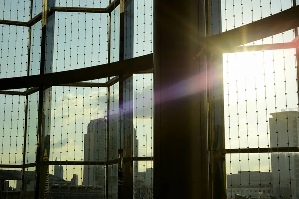 Luce Del Sole Attraverso Parete Vetro Moderno Interno Dell Edificio — Foto Stock