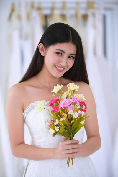 Bride Bouquet Happy Try Out Wedding Dresses Dressing Room Bride — Stock Photo, Image