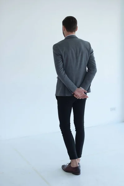 Ung Kaukasisk Man Elegant Kostym — Stockfoto