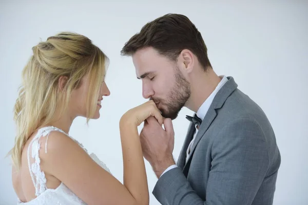 Ehepaare Sind Glücklich Wenn Sie Versuchen Studio Heiraten — Stockfoto