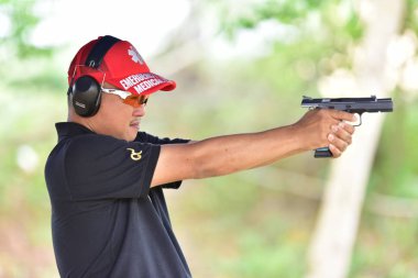 Spor ve yarış gezileri vurulma olayında kullanılan silahlar. Benim üzerime topçu ve Tayland Ulusal gunners pratik ve kupa, Prachuap Khiri Khan, Tayland tarihinde 25 Ağustos 2018 rekabet edebilmek için test çekim