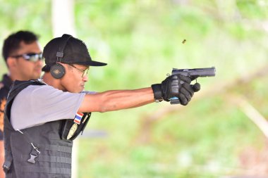 Spor ve yarış gezileri vurulma olayında kullanılan silahlar. Benim üzerime topçu ve Tayland Ulusal gunners pratik ve kupa, Prachuap Khiri Khan, Tayland tarihinde 25 Ağustos 2018 rekabet edebilmek için test çekim