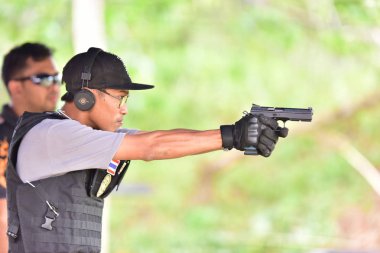 Spor ve yarış gezileri vurulma olayında kullanılan silahlar. Benim üzerime topçu ve Tayland Ulusal gunners pratik ve kupa, Prachuap Khiri Khan, Tayland tarihinde 25 Ağustos 2018 rekabet edebilmek için test çekim