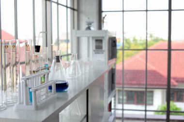 Laboratuvar ve laboratuvar Equipment.microbiological analizi, tıp. Bilim adamları bilim laboratuvarlarında çalışıyoruz