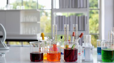 Laboratuvar ve laboratuvar Equipment.microbiological analizi, tıp. Bilim adamları bilim laboratuvarlarında çalışıyoruz