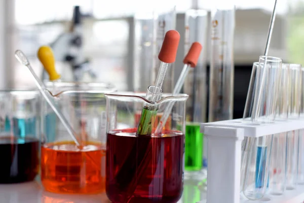 Jovens Cientistas Estão Experimentando Ciência Cientista Asiático Segurando Tubo Teste — Fotografia de Stock