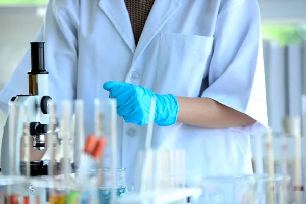 Female Scientist Working Laboratory — Stock Photo, Image