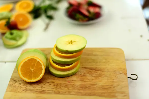 Alimentos Saudáveis Com Frutas Legumes — Fotografia de Stock