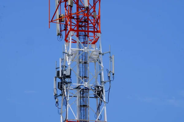 Torre Trasmissione Sfondo Cielo — Foto Stock