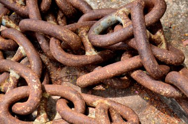 Eski demir zincir, yakın.