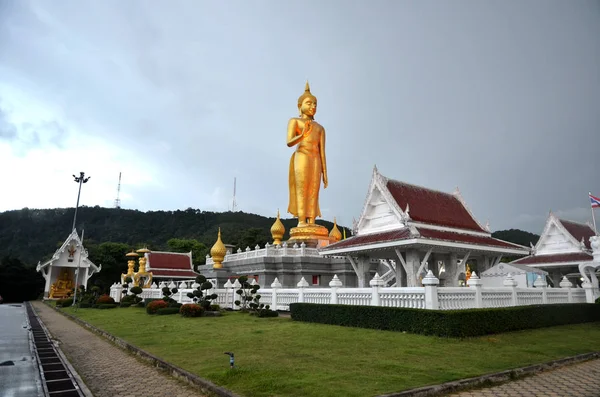 Красивые Тайские Храмы Золотые Статуи Будды Храме Таиланда Тайском Стиле — стоковое фото