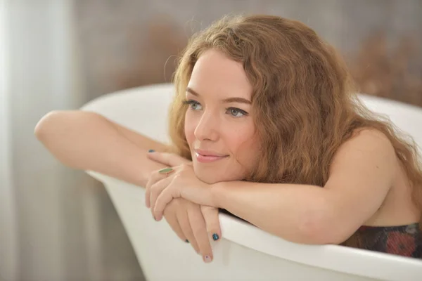 Portrait Young Woman Laying Bathtub Relaxed Time Bathroom Beautiful Woman — Stock Photo, Image