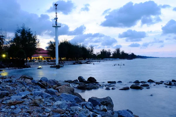 Rocky Beach Cloudy Sunset Sky — Stok Foto