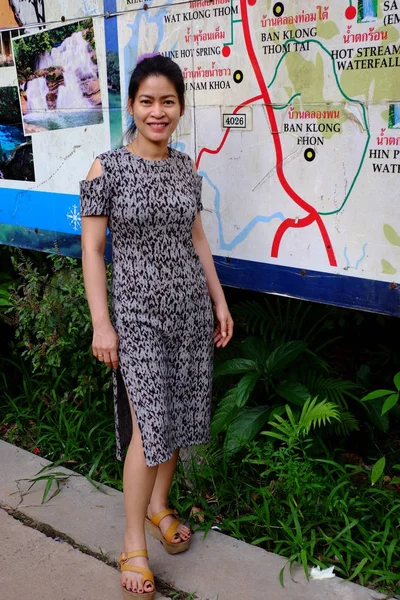 Thailand April 2018 Asian Woman Resting Nature Park — Stock Photo, Image