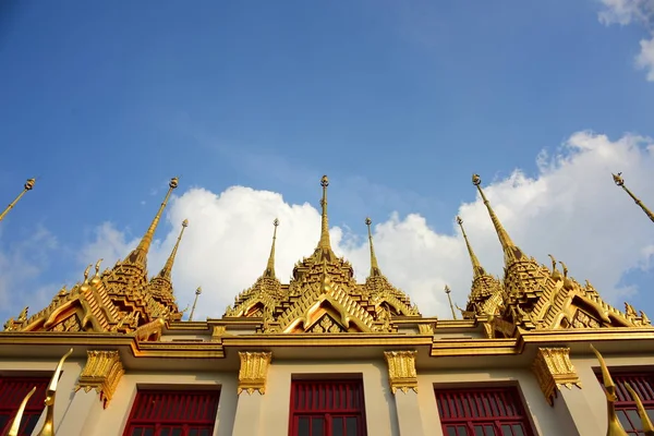 Beautiful Thai Temples Golden Buddha Statues Temple Thailand Thai Style — Stock Photo, Image