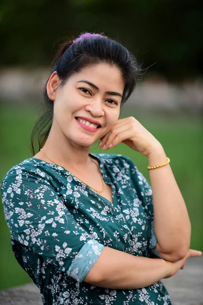 Portrait Adult Asian Woman — Stock Photo, Image