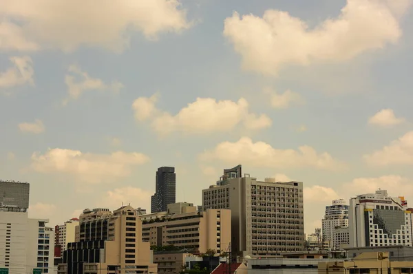 Besökare Har Besökt Affärsdistriktet Med Höghus Och Transportsystem Staden Bangkok — Stockfoto