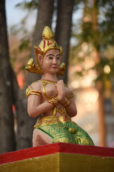 Boeddhistische Beeldhouwkunst Tempel Van Thailand — Stockfoto