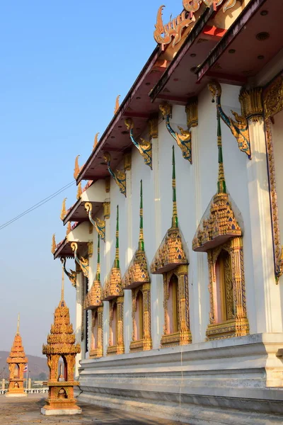 Templo Tailandês Com Belo Padrão Estuque — Fotografia de Stock