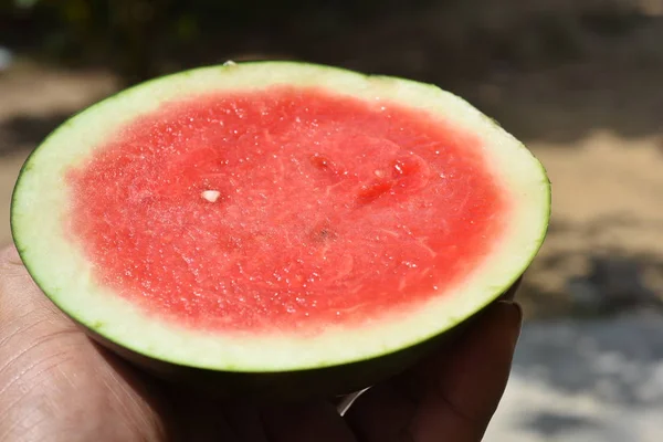 Rote Melone Fruchtfleisch Geschnitten Abschnitte Mit Mustern Und Samen Als — Stockfoto