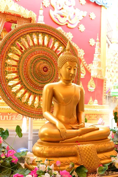 Estátua Buda Ouro Templo Bangplee Luang Pho Temple Tailândia Beleza — Fotografia de Stock