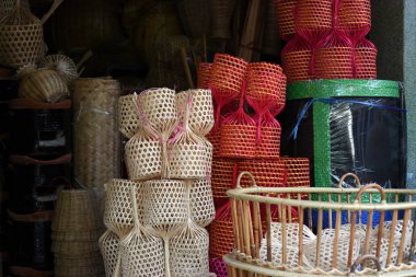 Bangplee Tapınağı'nda Buda heykeli, Luang Pho To Temple, Tayland Tapınakların güzelliği ve Tayland dini sanatının Buda görüntüleri