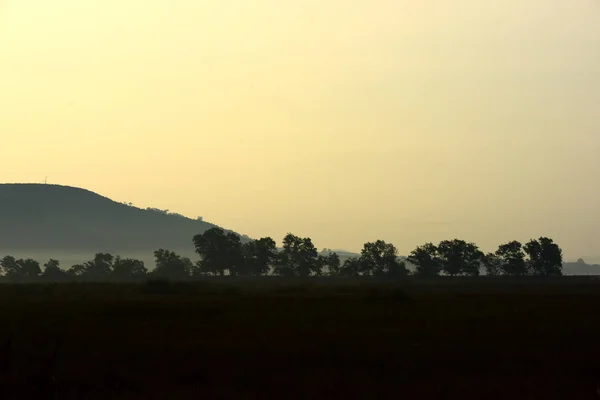 Farbenfroher Sonnenuntergang Über Hügeln Land — Stockfoto