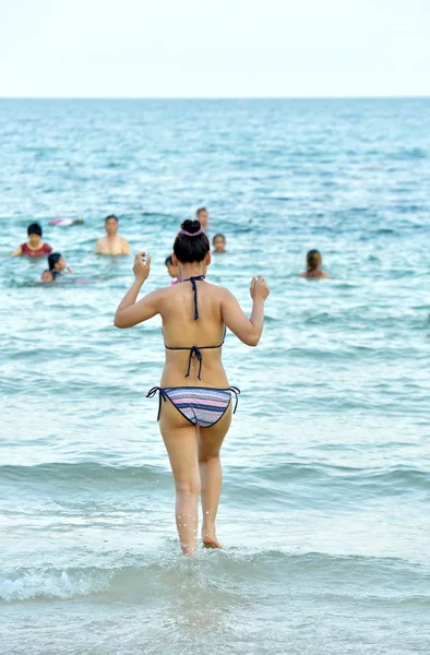 Thailandia Aprile 2019 Donna Asiatica Che Nuota Mare — Foto Stock