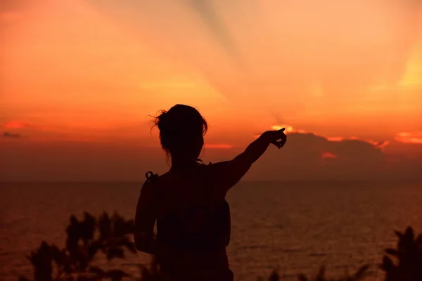 Coloridas Vistas Cielo Después Del Atardecer Mar Con Luz Brillando —  Fotos de Stock