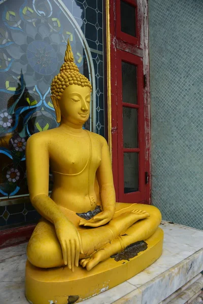 Intérieur Temple Thaïlandais Avec Statue Bouddha — Photo