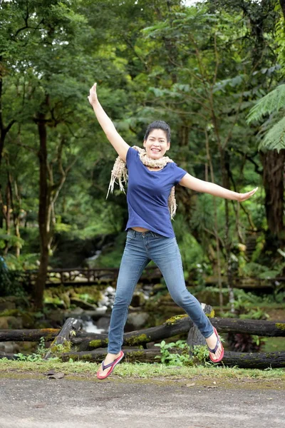 Asian Woman Posing Park Daytime — Stock Photo, Image