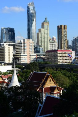 Modern mimariyle şehrin ufuk çizgisi