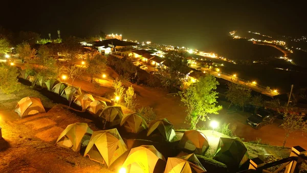 Miejsce Turystyczne Namiotami Porze Nocnej — Zdjęcie stockowe