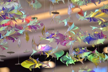 Parlak holografik balık dekorasyonu, soyut duvar kağıdı