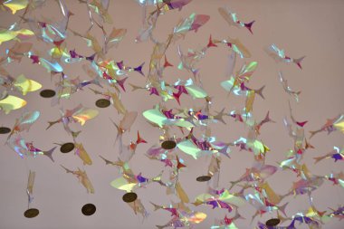 Parlak holografik balık dekorasyonu, soyut duvar kağıdı